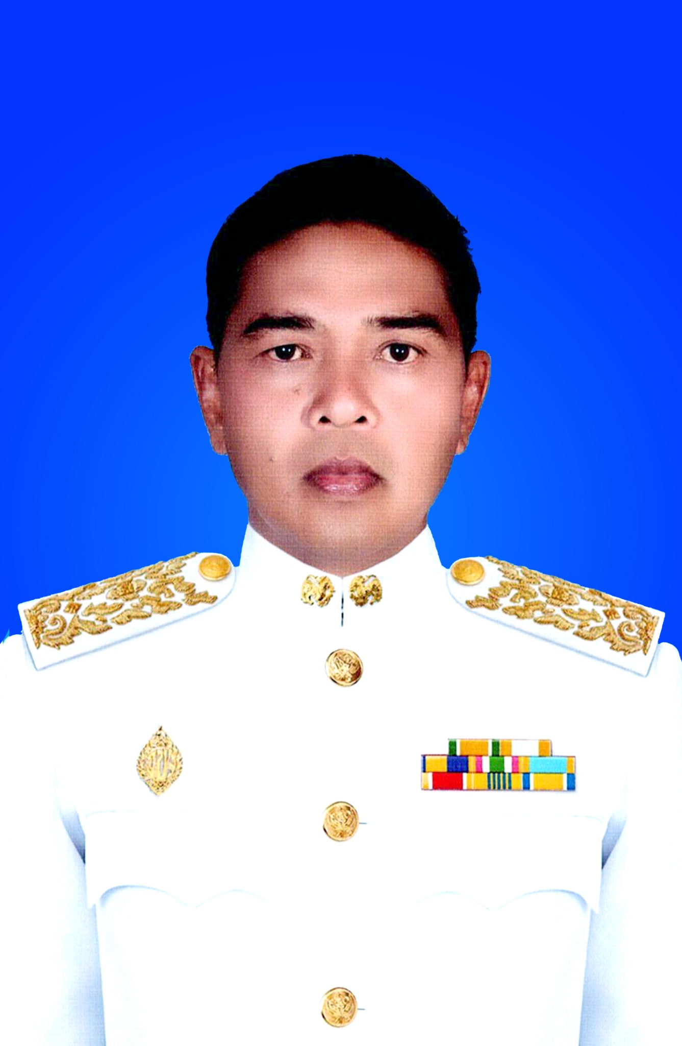 นายประทีป ดำอ่อน
