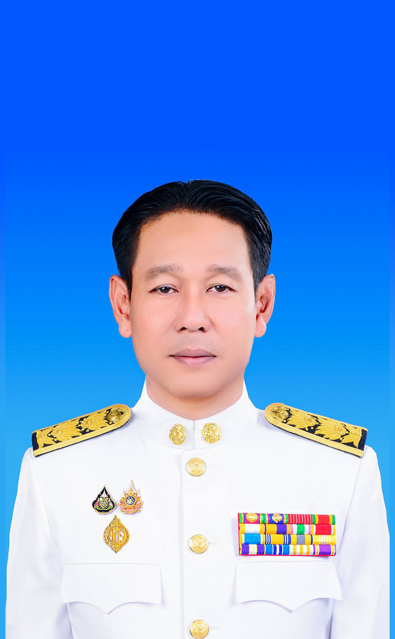 นายวีระพงศ์ เพชรดี